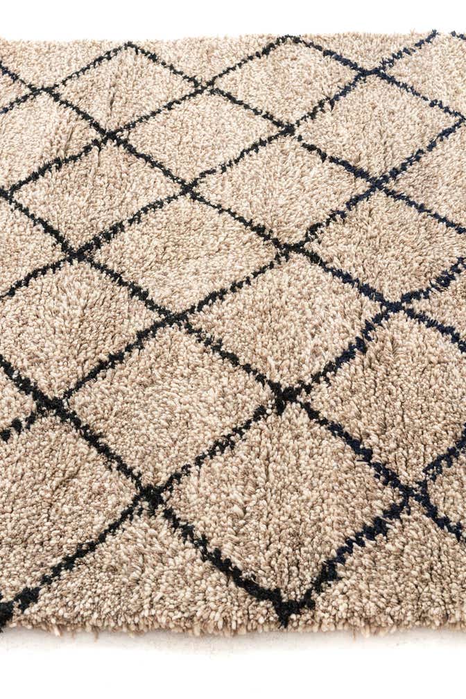 5' 3 x 8' Hand Knotted Moroccan Wool Rug