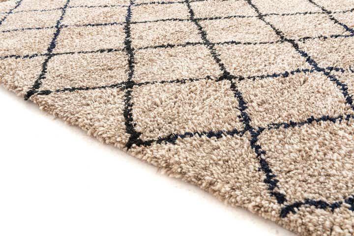 5' 3 x 8' Hand Knotted Moroccan Wool Rug