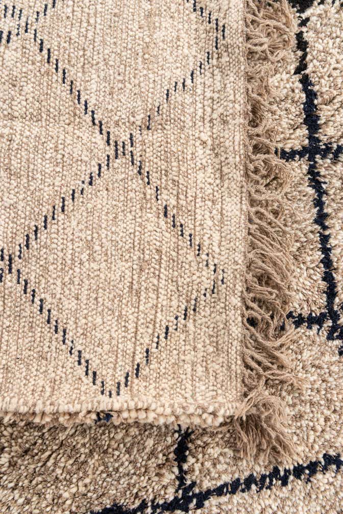 5' 3 x 8' Hand Knotted Moroccan Wool Rug