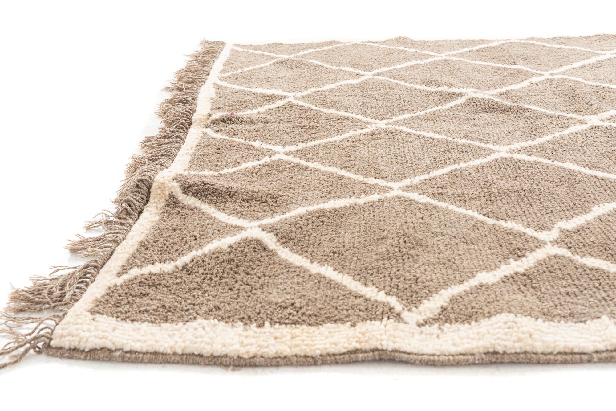 5' 9 x 8' 3 Hand Knotted Moroccan Wool Rug