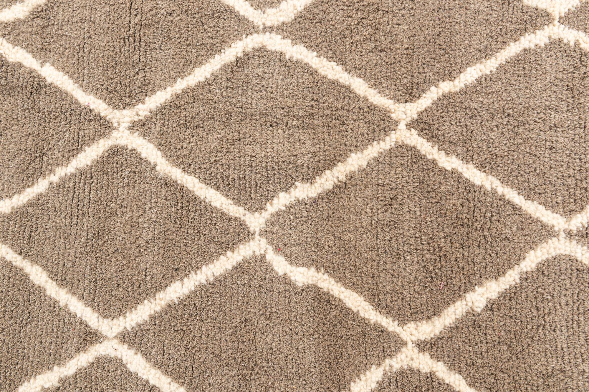 5' 9 x 8' 3 Hand Knotted Moroccan Wool Rug