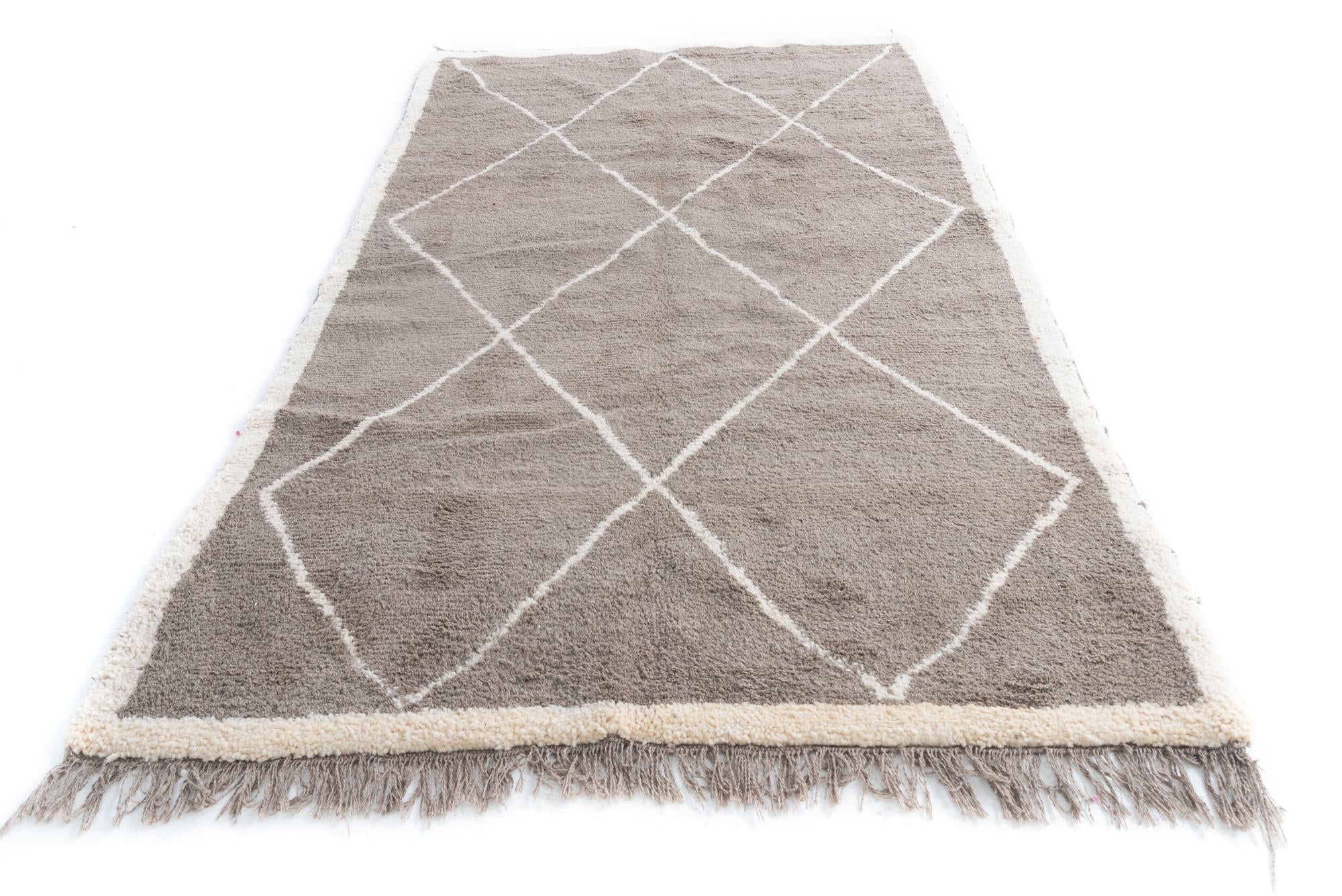5' x 9' Hand Knotted Moroccan Wool Rug