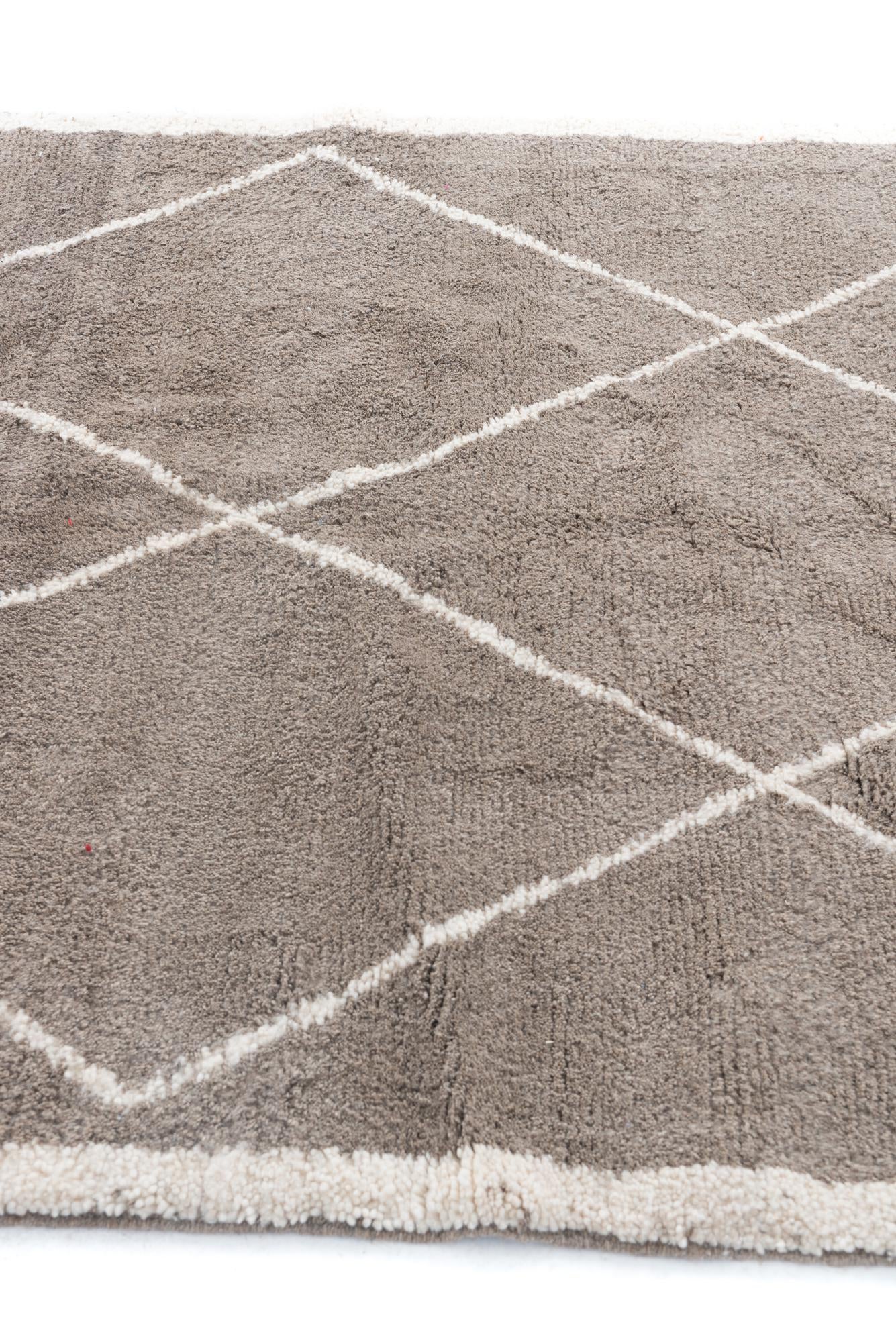 5' x 9' Hand Knotted Moroccan Wool Rug