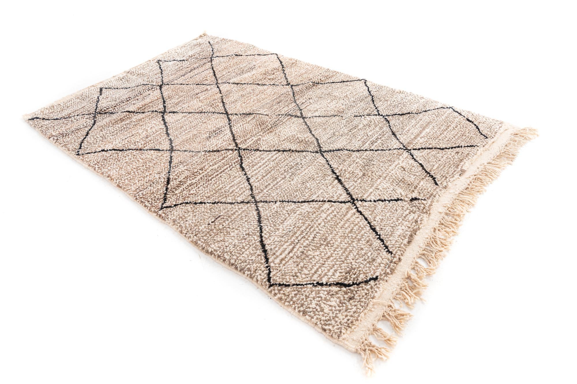 5' x 7' 10 Hand Knotted Moroccan Wool Rug