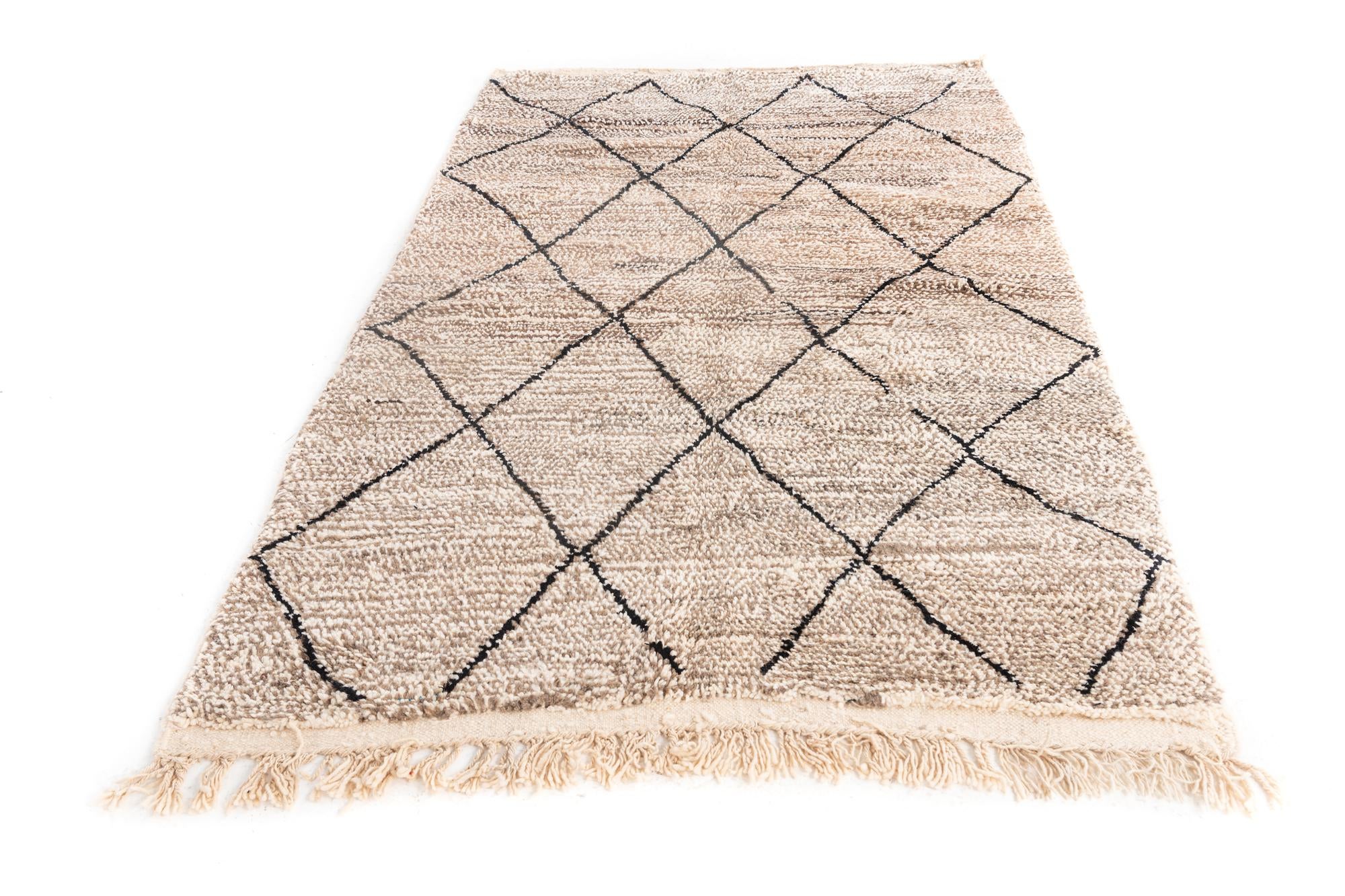 5' x 7' 10 Hand Knotted Moroccan Wool Rug