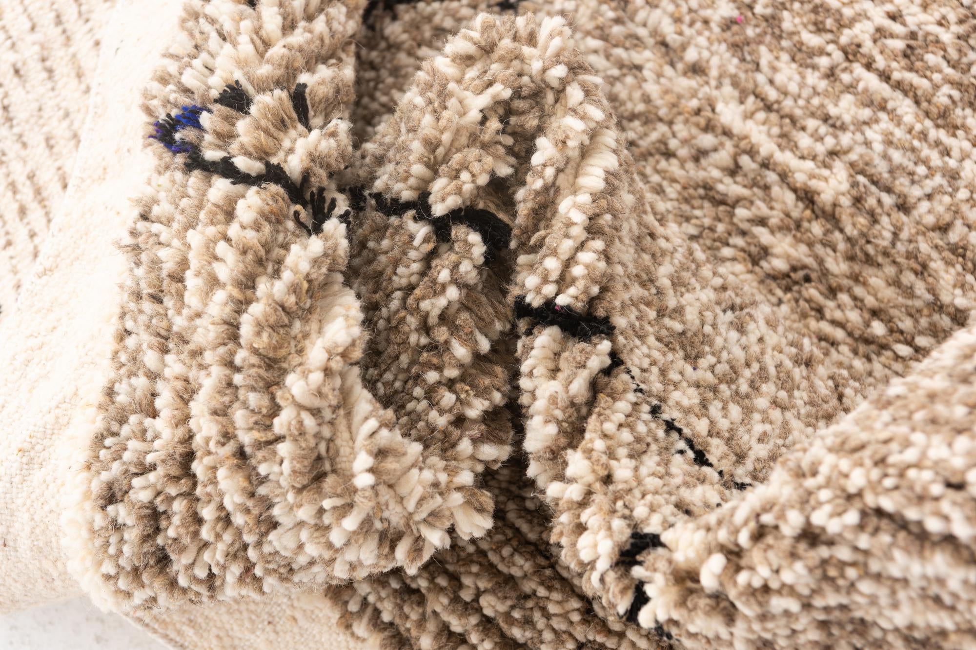 5' 3 x 6' 7 Hand Knotted Moroccan Wool Rug