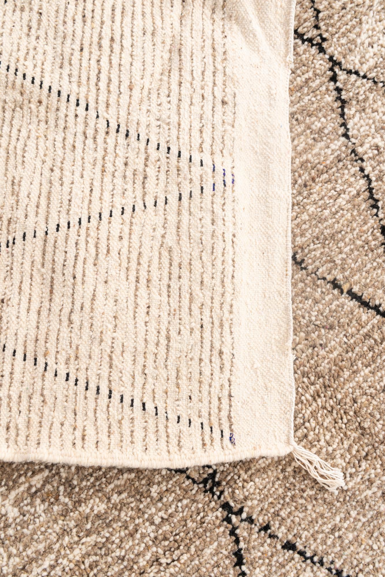 5' 3 x 6' 7 Hand Knotted Moroccan Wool Rug
