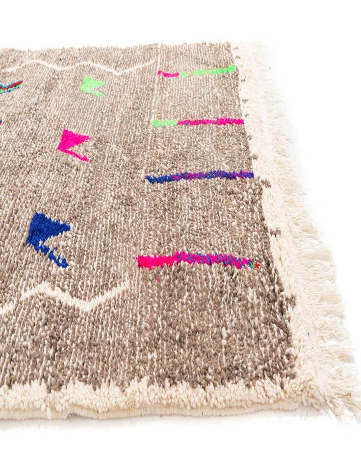 Detail image of 4' 7 x 7' 10  Hand Knotted Moroccan Wool Rug