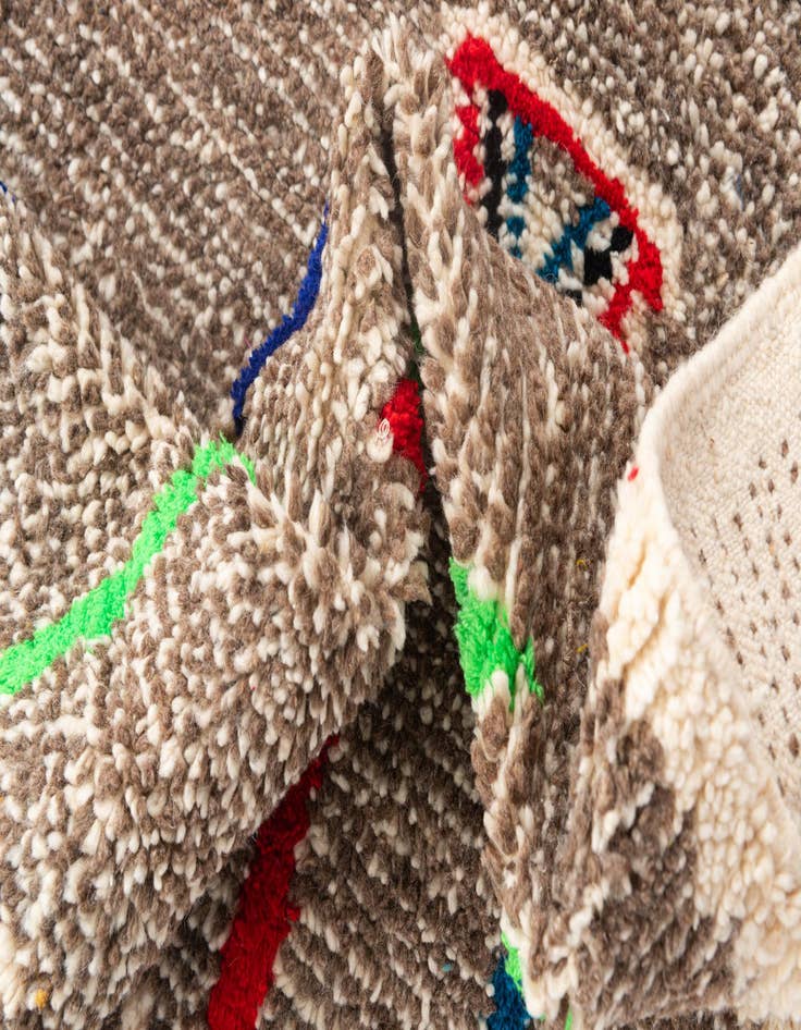 Detail image of 4' 7 x 7' 10  Hand Knotted Moroccan Wool Rug