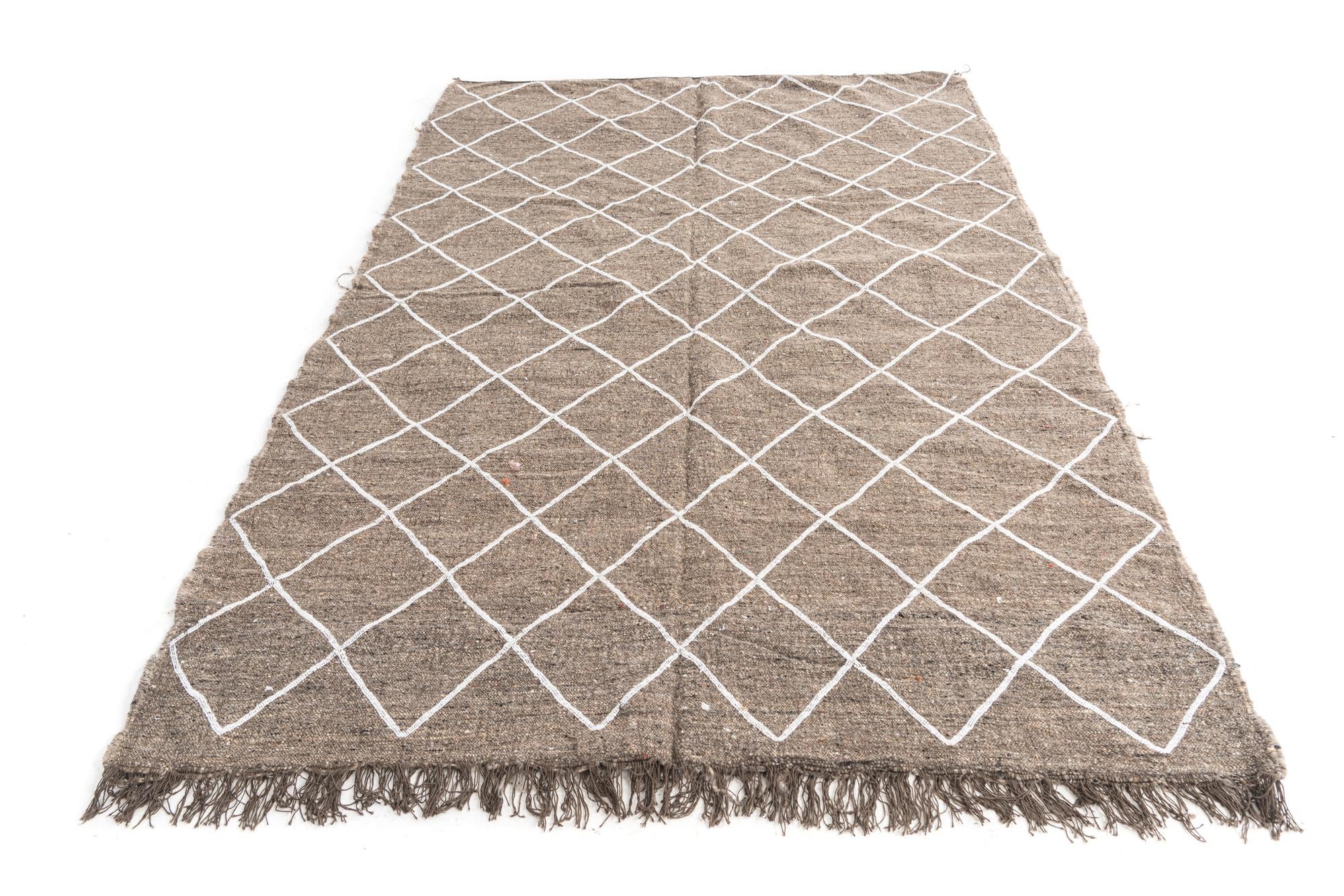 5' x 7' 8 Hand Knotted Moroccan Wool Rug