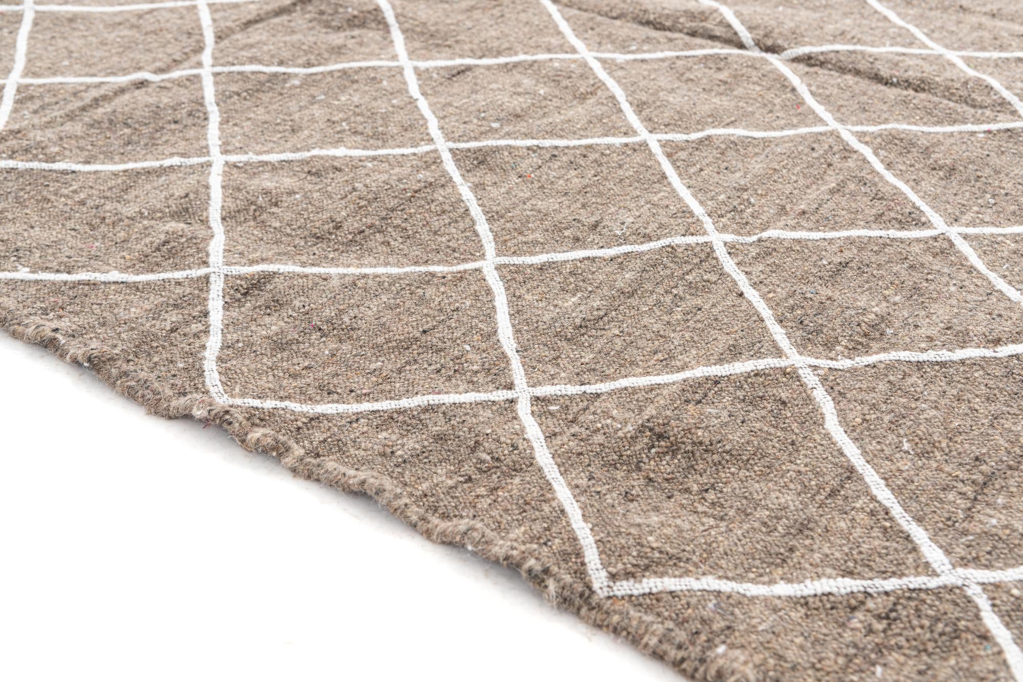 5' x 7' 8 Hand Knotted Moroccan Wool Rug