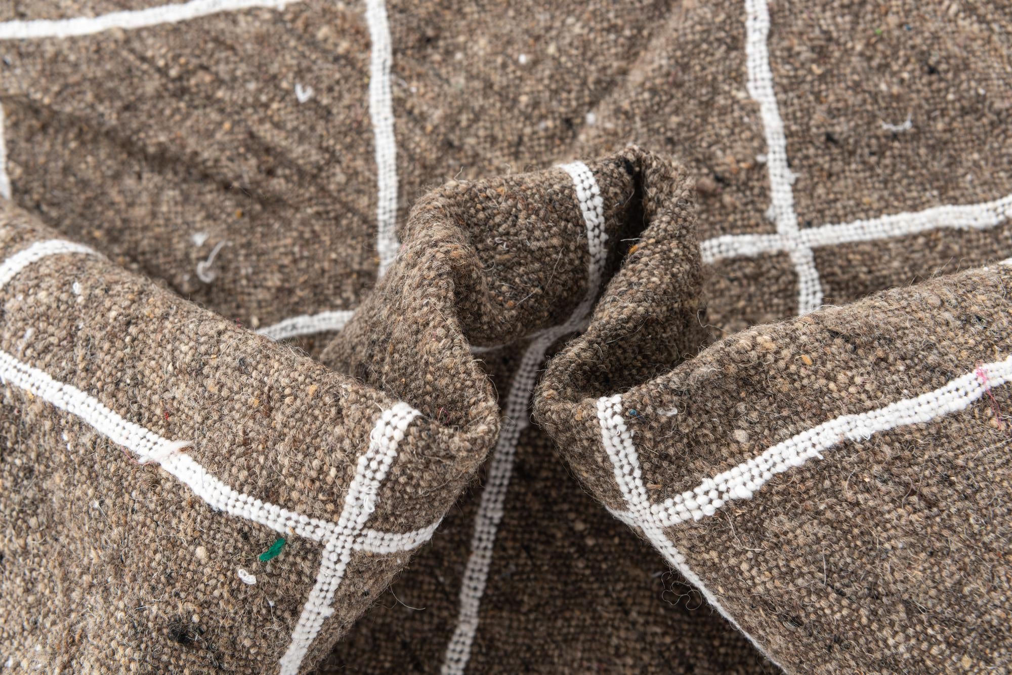 5' x 7' 8 Hand Knotted Moroccan Wool Rug