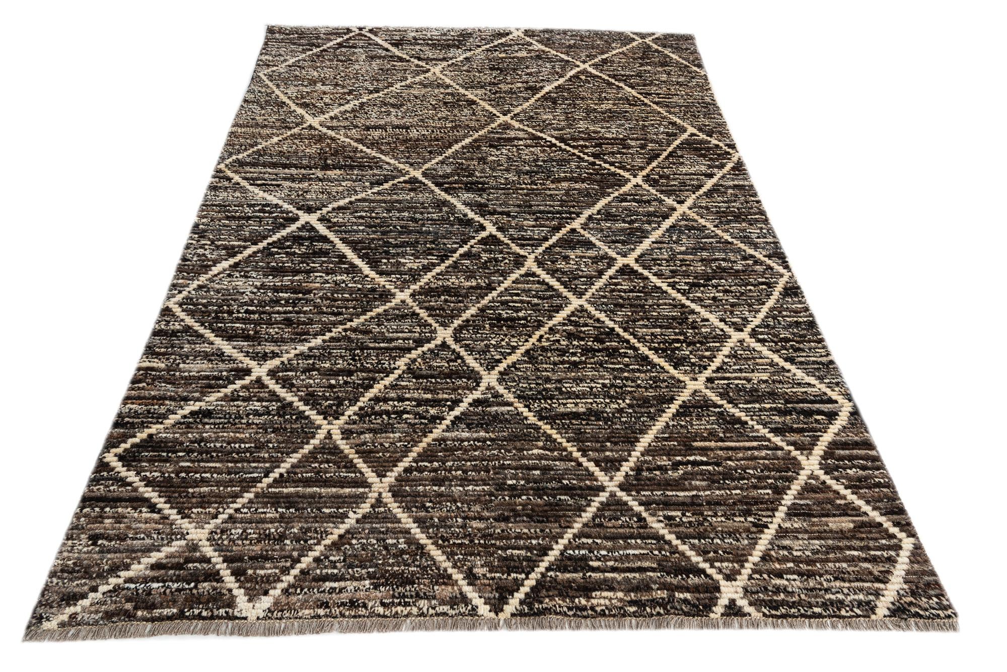 5' 6 x 8' Hand Knotted Moroccan Wool Rug