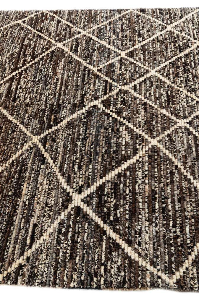 5' 6 x 8' Hand Knotted Moroccan Wool Rug