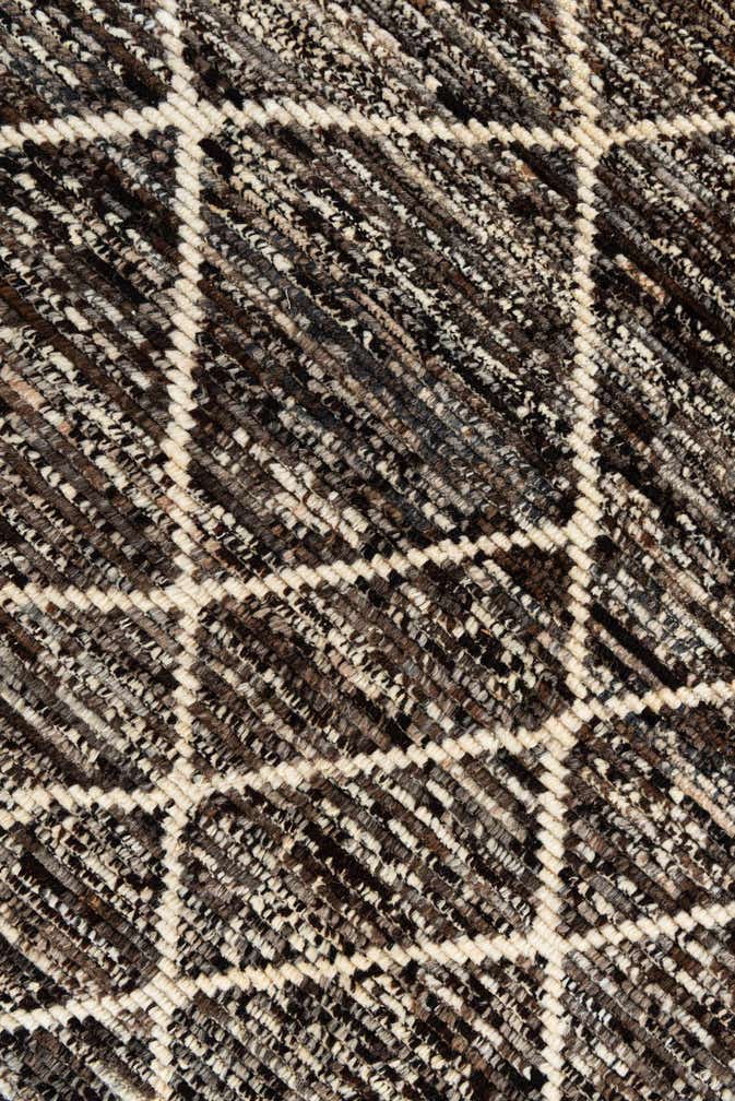 5' 6 x 8' Hand Knotted Moroccan Wool Rug