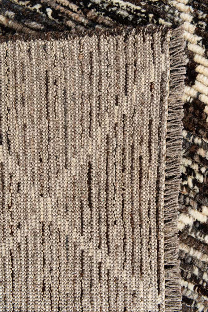 5' 6 x 8' Hand Knotted Moroccan Wool Rug