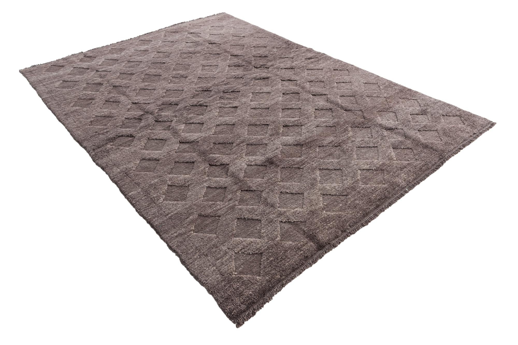 5' 9 x 8' Hand Knotted Moroccan Wool Rug