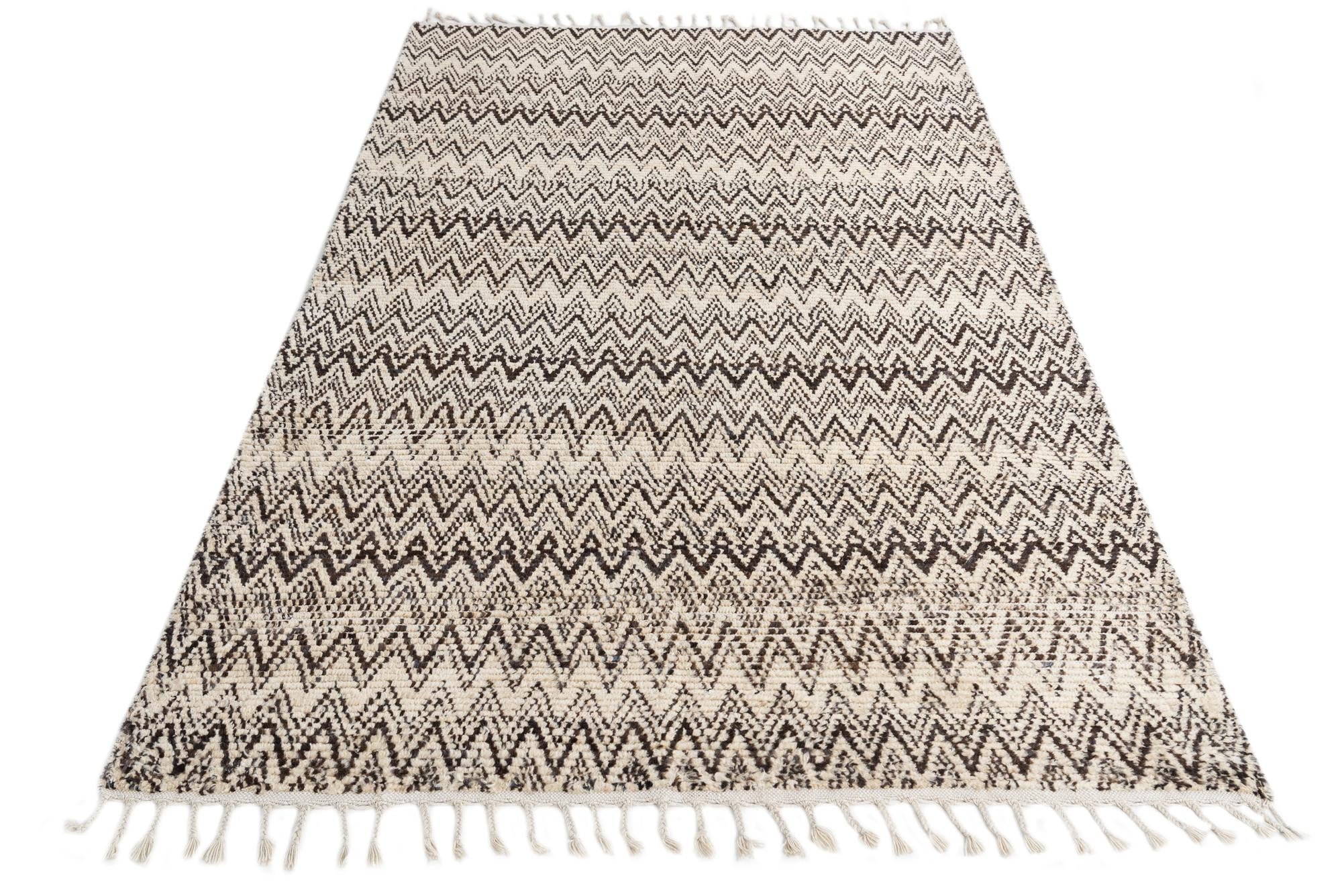 5' 3 x 8' 1 Hand Knotted Moroccan Wool Rug