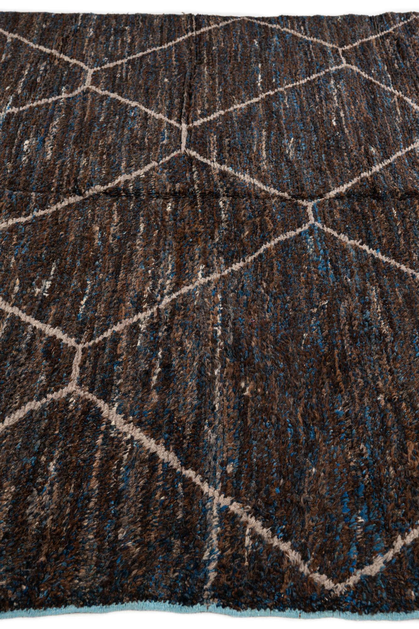 8' 1 x 10' Hand Knotted Moroccan Wool Rug