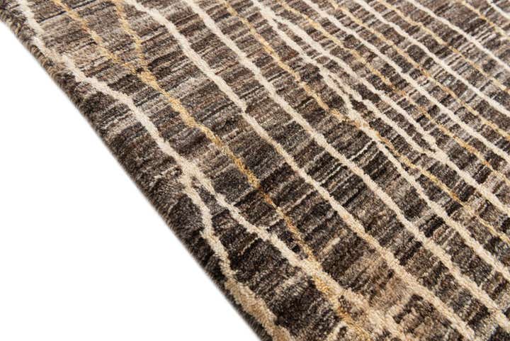 5' 9 x 7' 9 Hand Knotted Moroccan Wool Rug