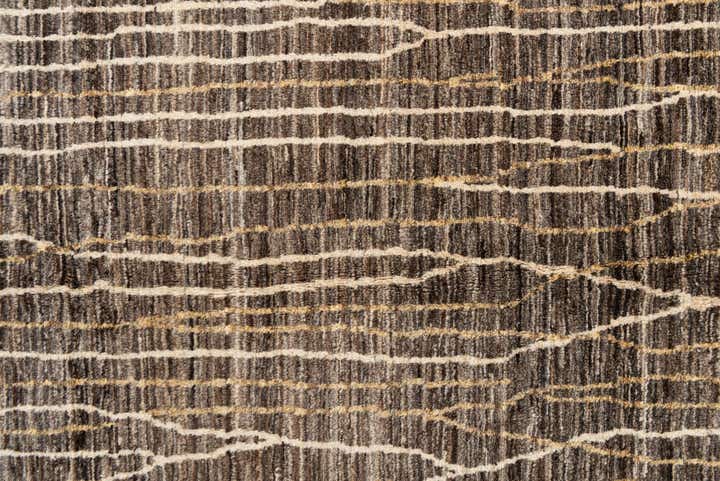 5' 9 x 7' 9 Hand Knotted Moroccan Wool Rug