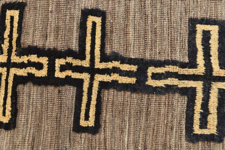 5' 1 x 6' 10 Hand Knotted Moroccan Wool Rug
