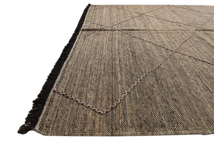 7' x 9' 8 Hand Knotted Moroccan Wool Rug