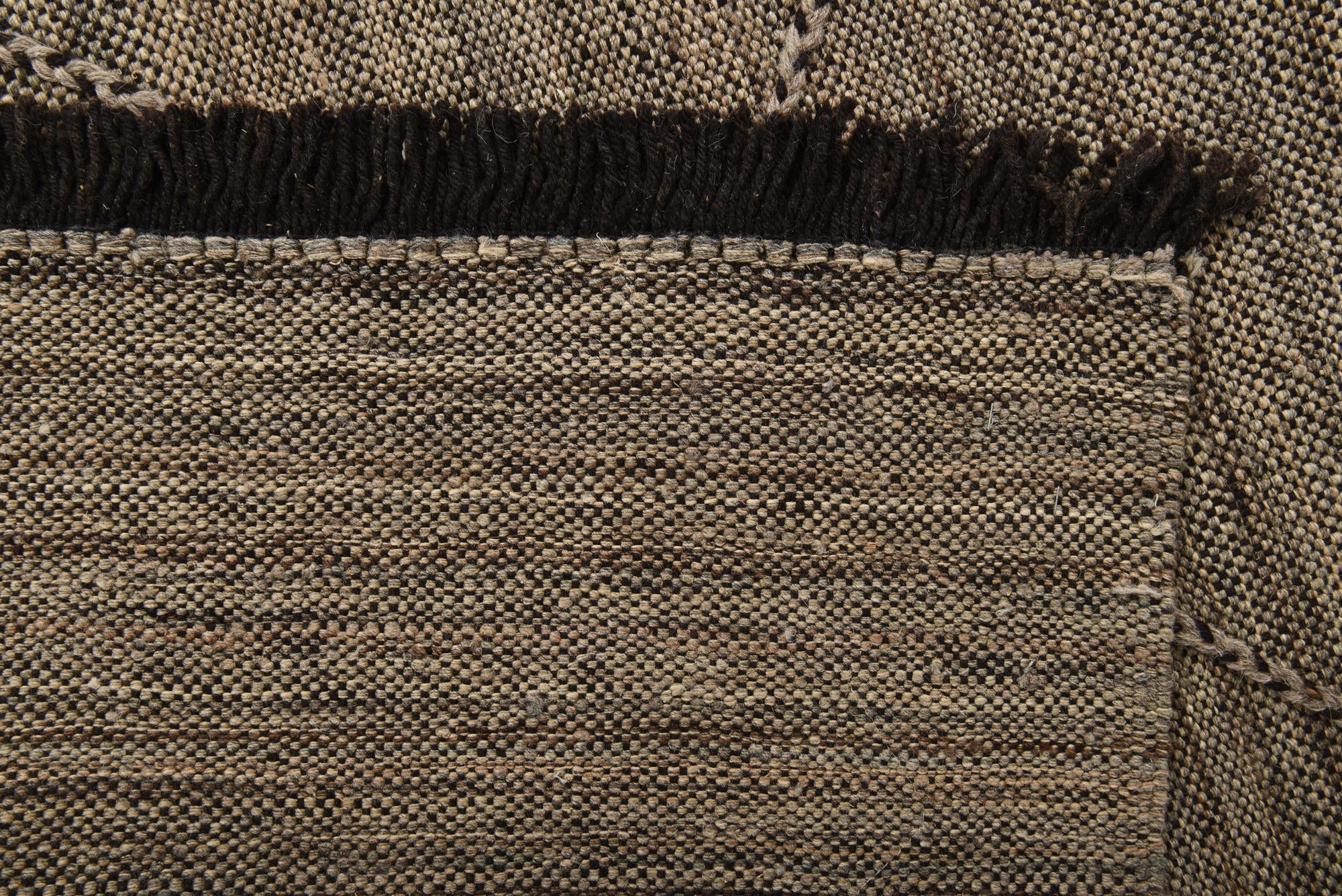 7' x 9' 8 Hand Knotted Moroccan Wool Rug
