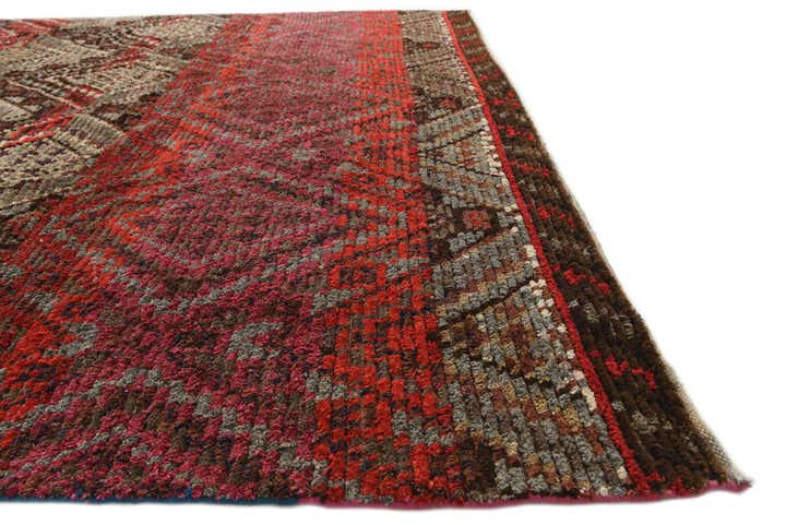 7' 8 x 9' 8 Hand Knotted Moroccan Wool Rug