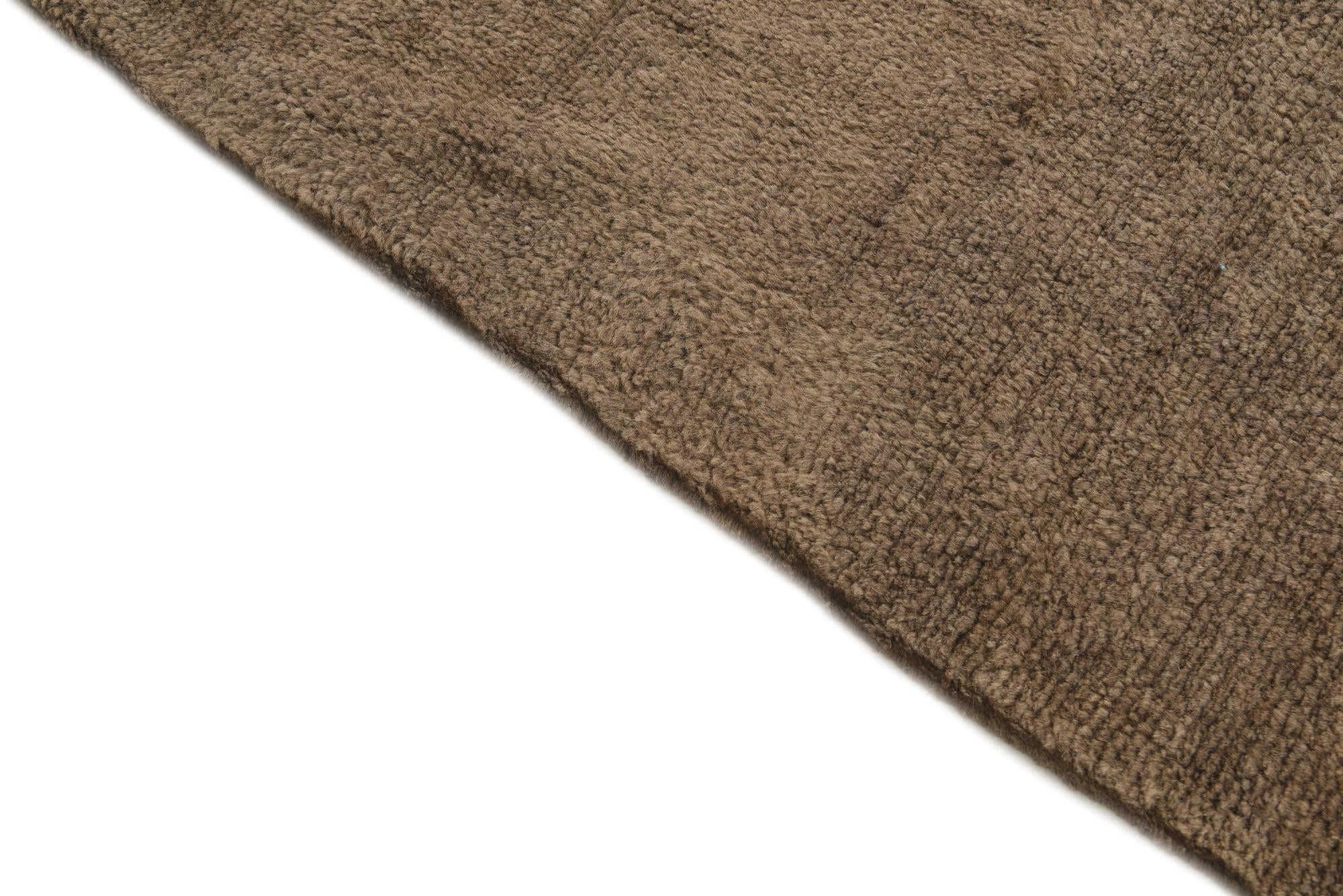 5' 9 x 7' 10 Hand Knotted Moroccan Wool Rug