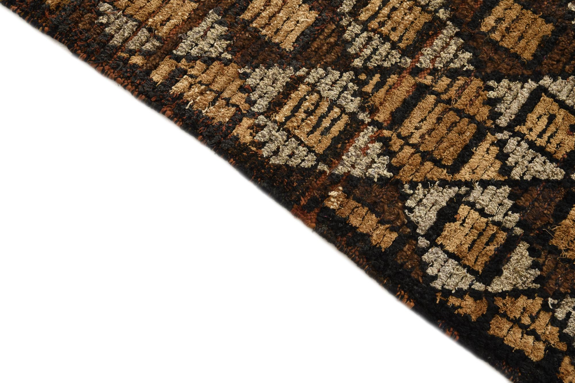 5' 6 x 7' 10 Hand Knotted Moroccan Wool Rug