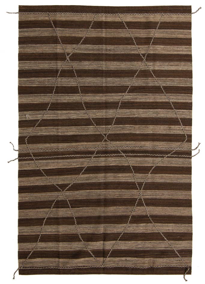 Detail image of 6' 5 x 9' 10 Hand Knotted Moroccan Wool Rug