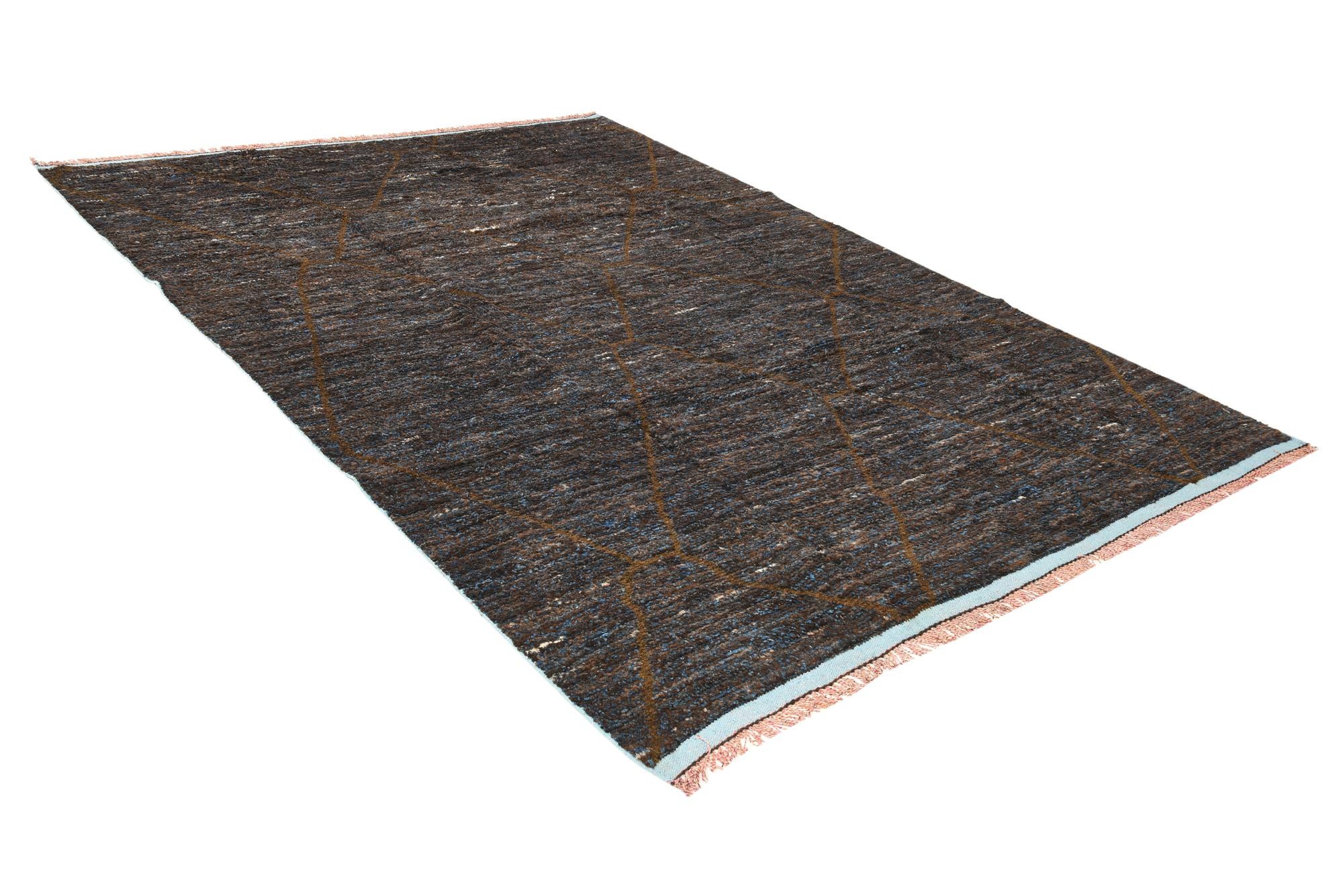 8' x 11' 1 Hand Knotted Moroccan Wool Rug