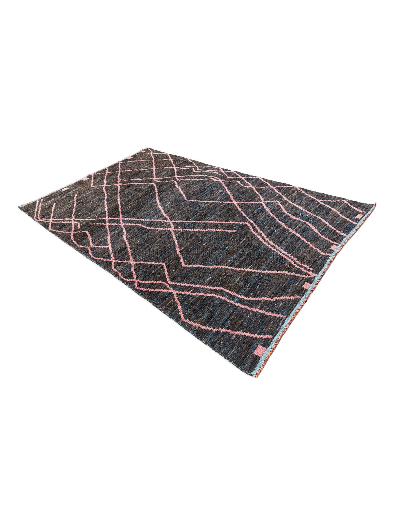 5' 8 x 9' Hand Knotted Moroccan Wool Rug