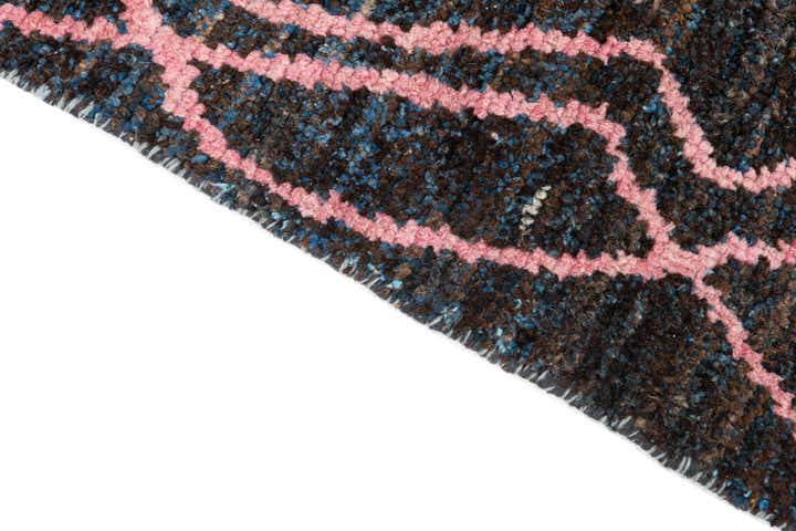 5' 8 x 9' Hand Knotted Moroccan Wool Rug