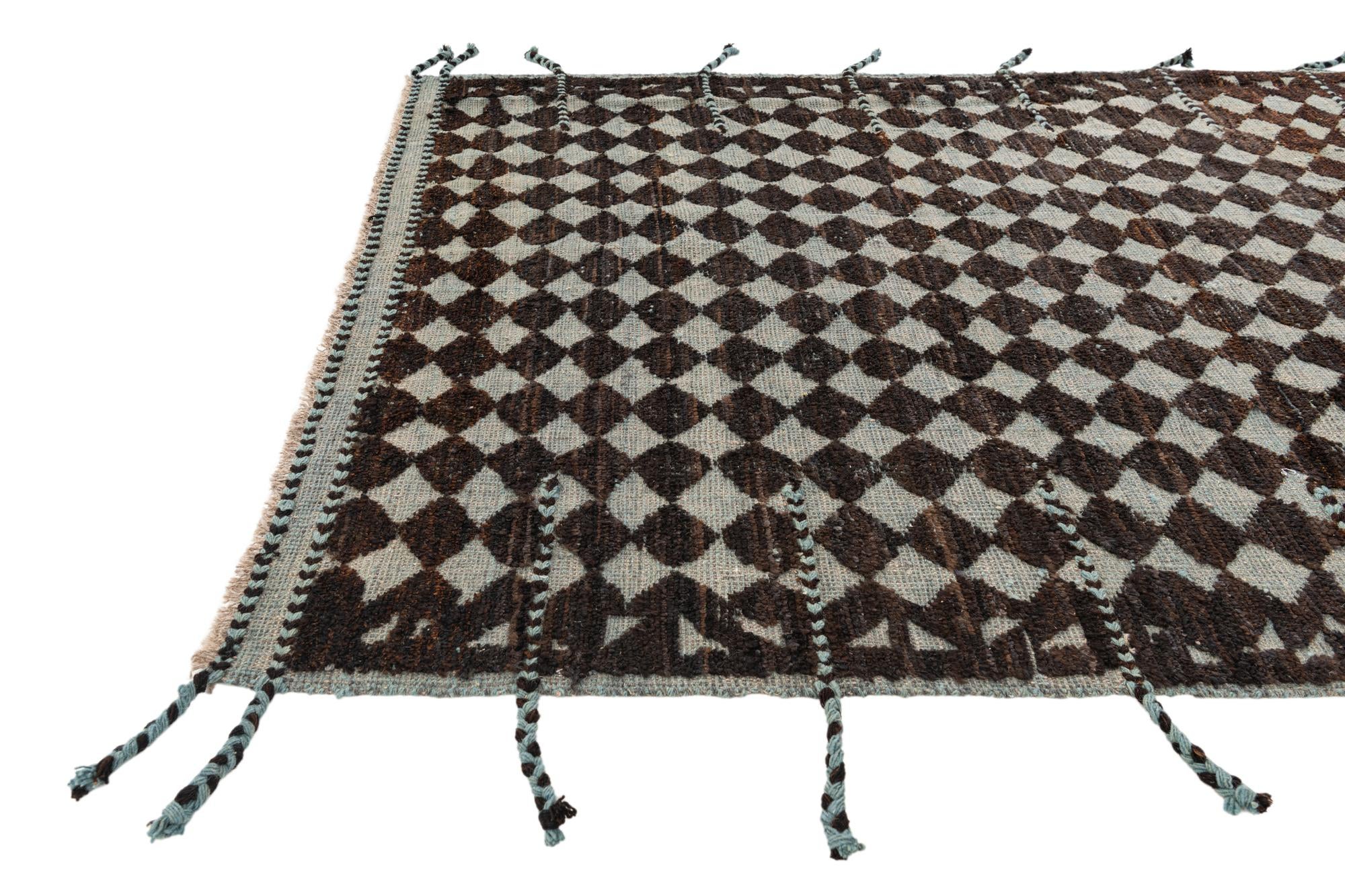 5' 5 x 7' 10 Hand Knotted Moroccan Wool Rug