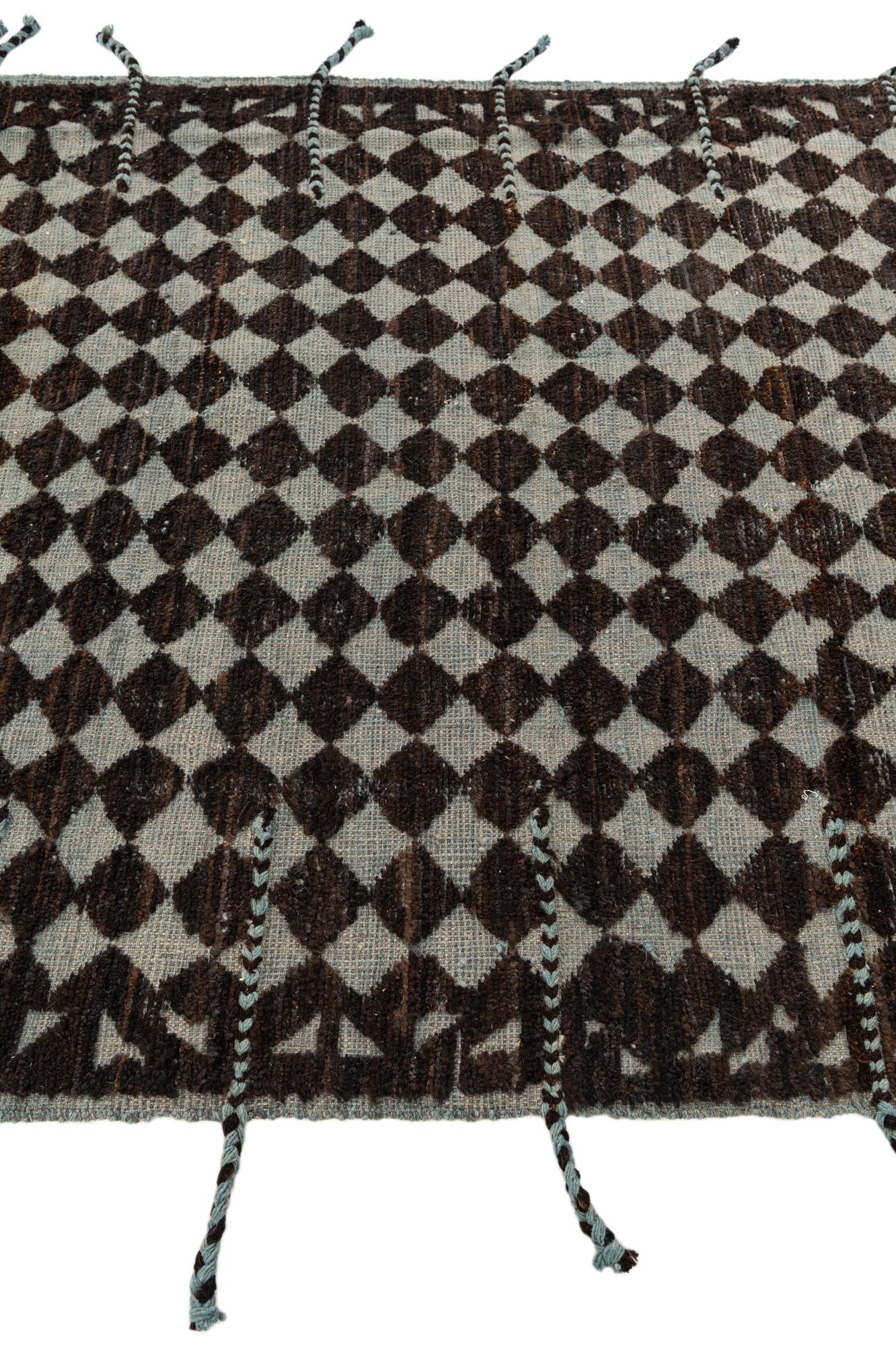 5' 5 x 7' 10 Hand Knotted Moroccan Wool Rug