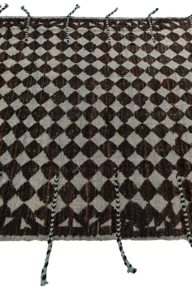 Detail image of 5' 5 x 7' 10 Hand Knotted Moroccan Wool Rug