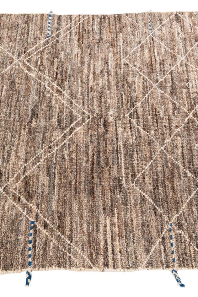 Detail image of 4' 1 x 6' 1 Hand Knotted Moroccan Wool Rug