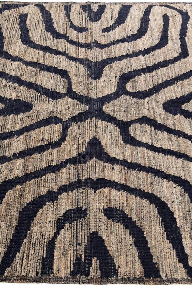 Detail image of 5' 7 x 8' 9 Hand Knotted Moroccan Wool Rug