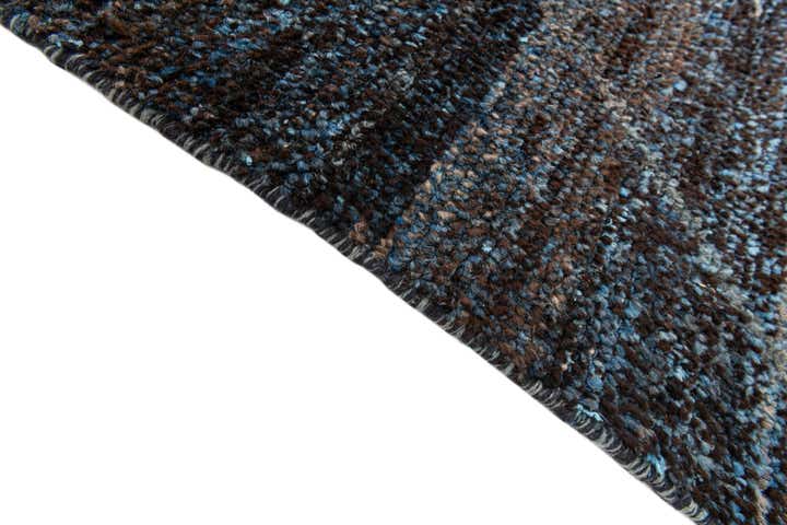 5' 10 x 9' 3 Hand Knotted Moroccan Wool Rug