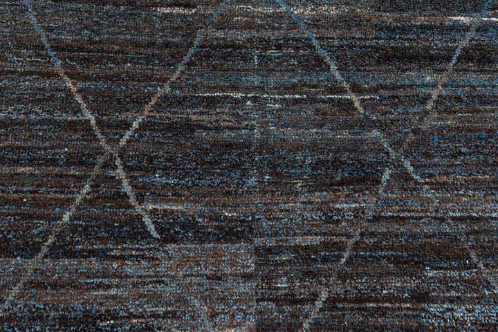5' 10 x 9' 3 Hand Knotted Moroccan Wool Rug