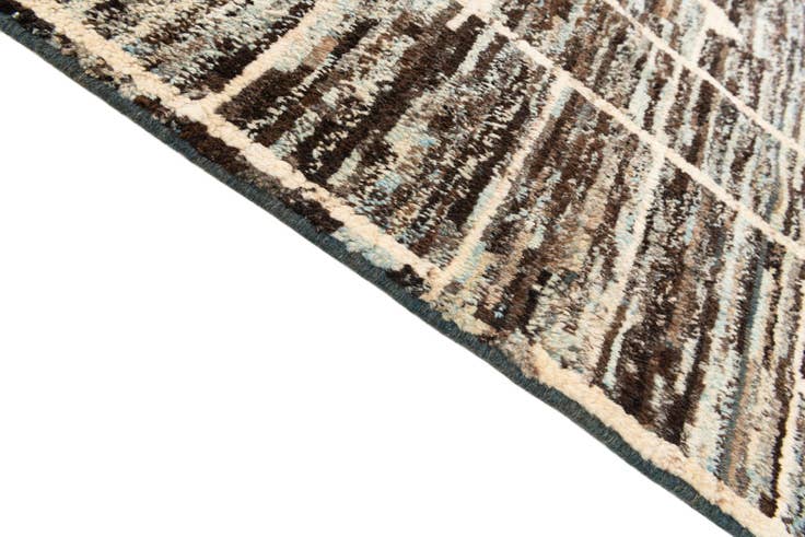 Detail image of 8' 6 x 9' 10 Hand Knotted Moroccan Wool Rug