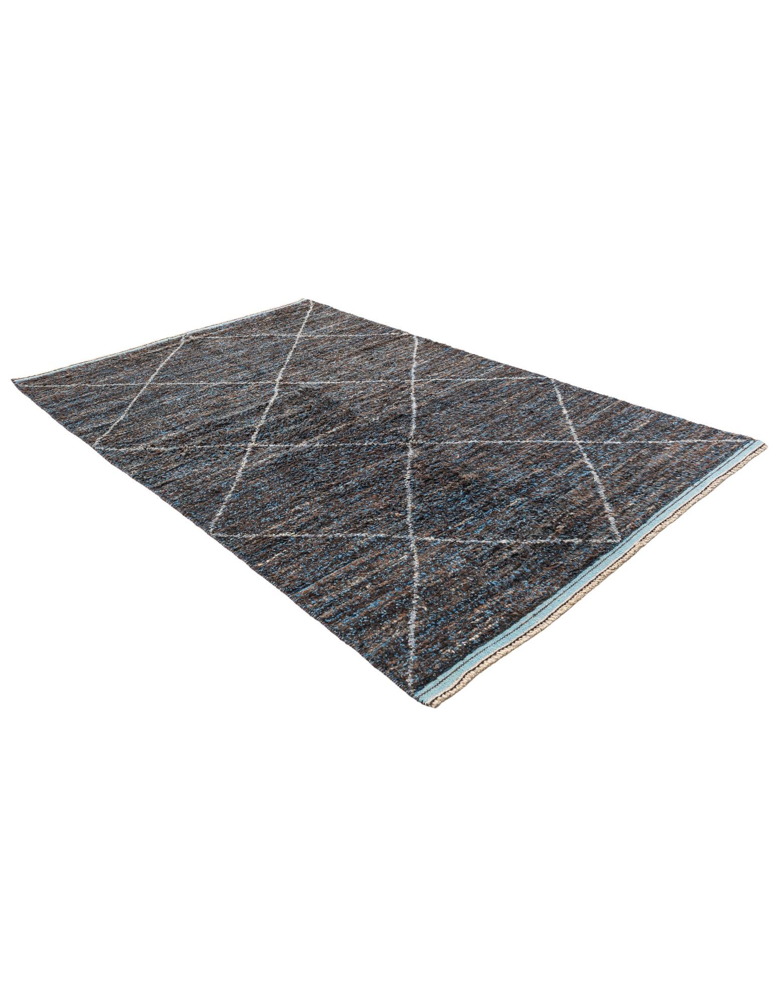 5' 10 x 9' 4 Hand Knotted Moroccan Wool Rug