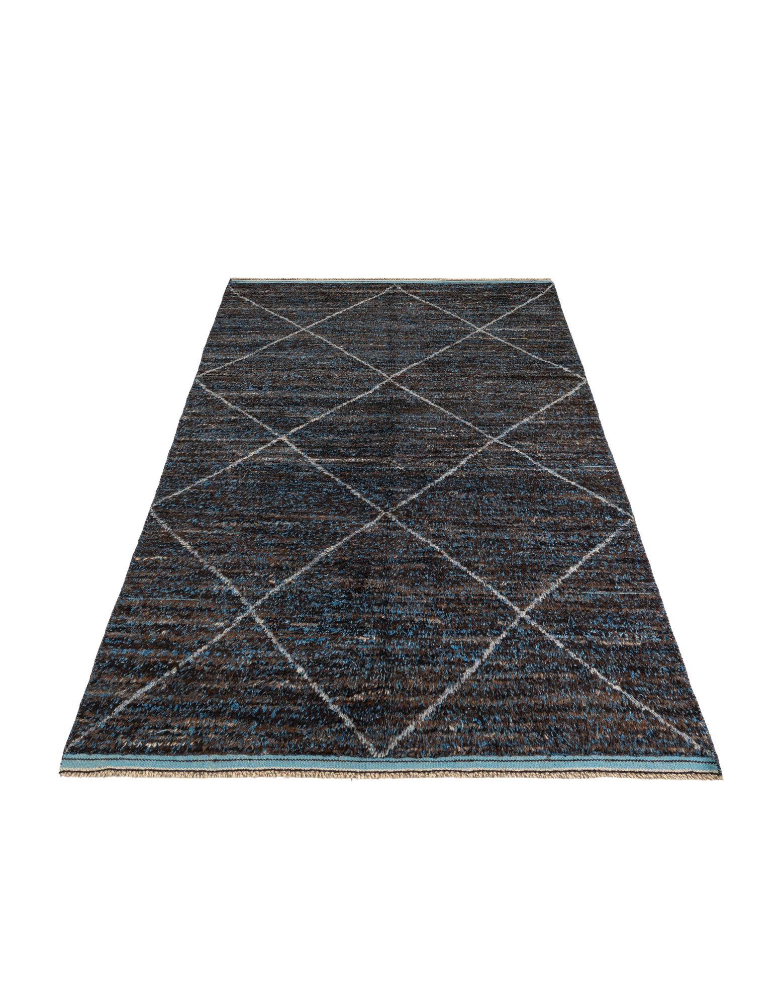 5' 10 x 9' 4 Hand Knotted Moroccan Wool Rug