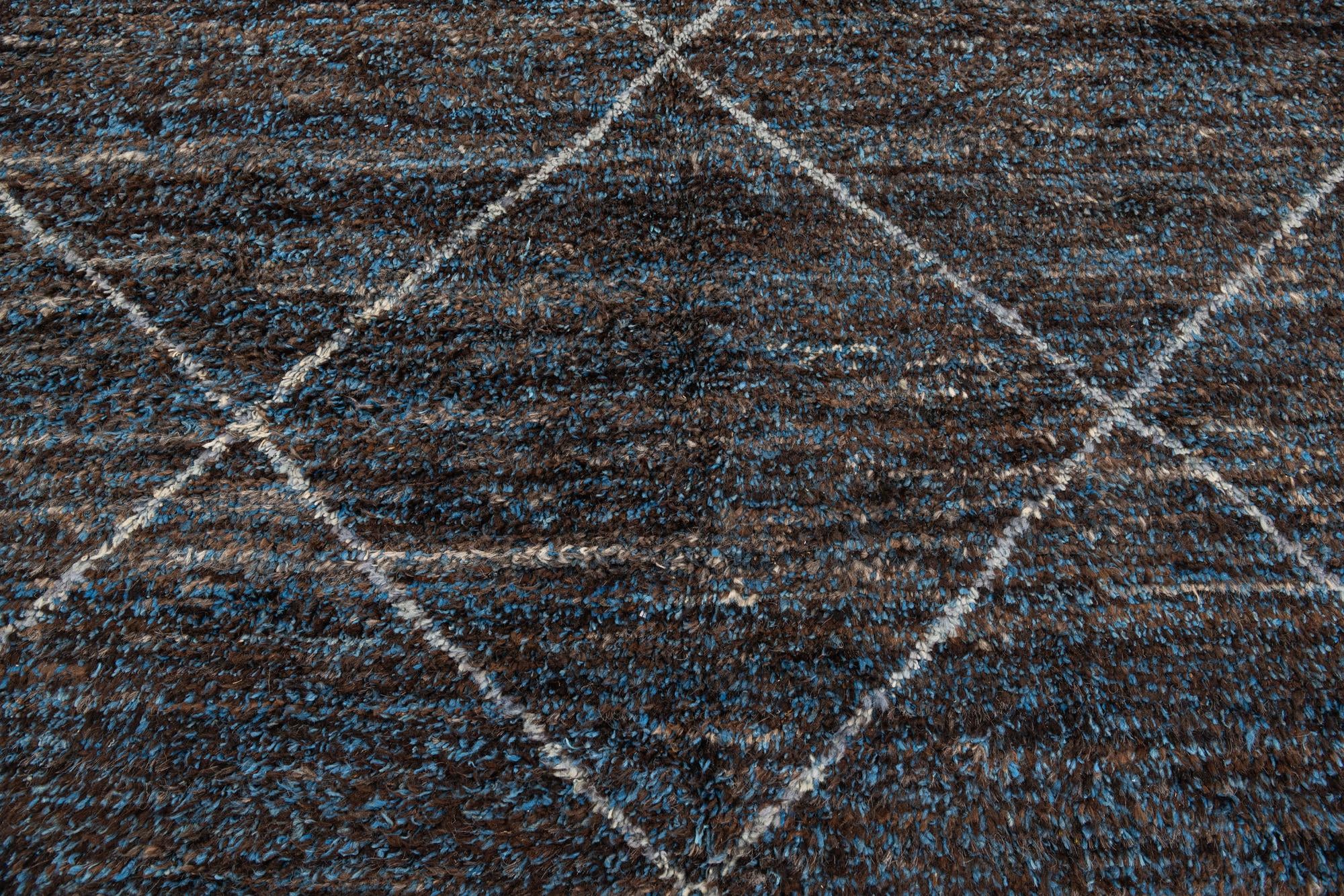 5' 10 x 9' 4 Hand Knotted Moroccan Wool Rug