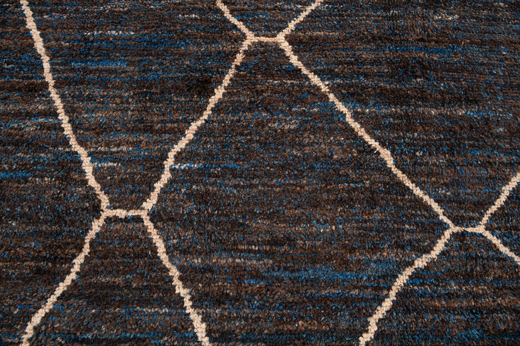 7' 7 x 10' 5 Hand Knotted Moroccan Wool Rug