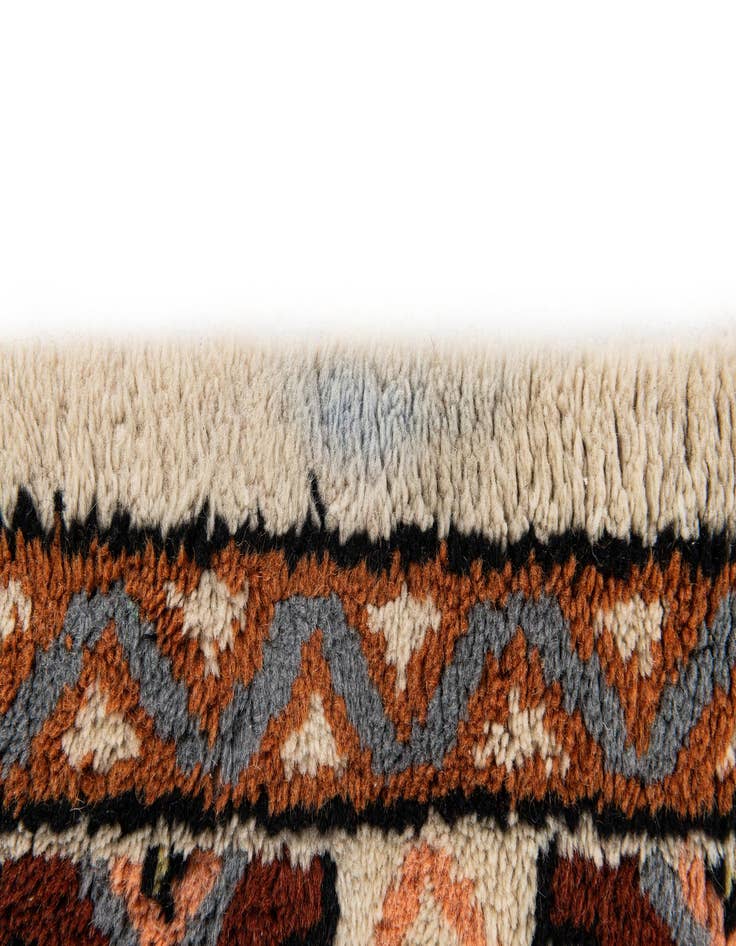 Detail image of 4' 11 x 8' Hand Knotted Moroccan Wool Rug