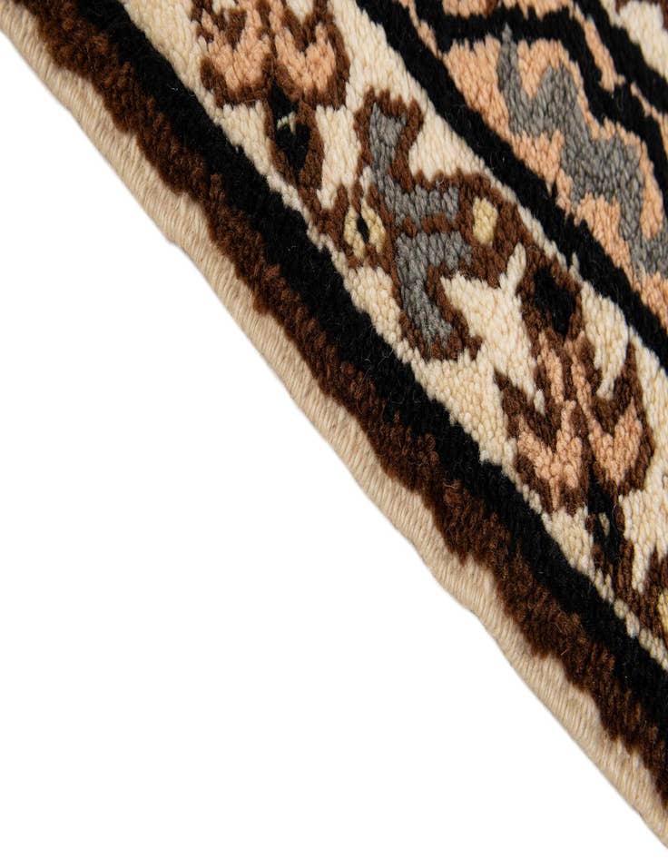 Detail image of 2' 9 x 4' 10 Hand Knotted Moroccan Wool Rug