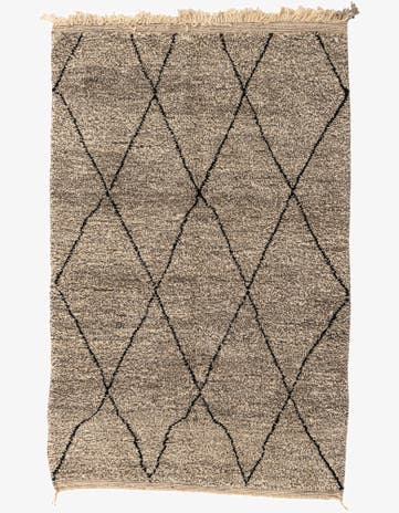 5' x 7' 8 Hand Knotted Moroccan Wool Rug